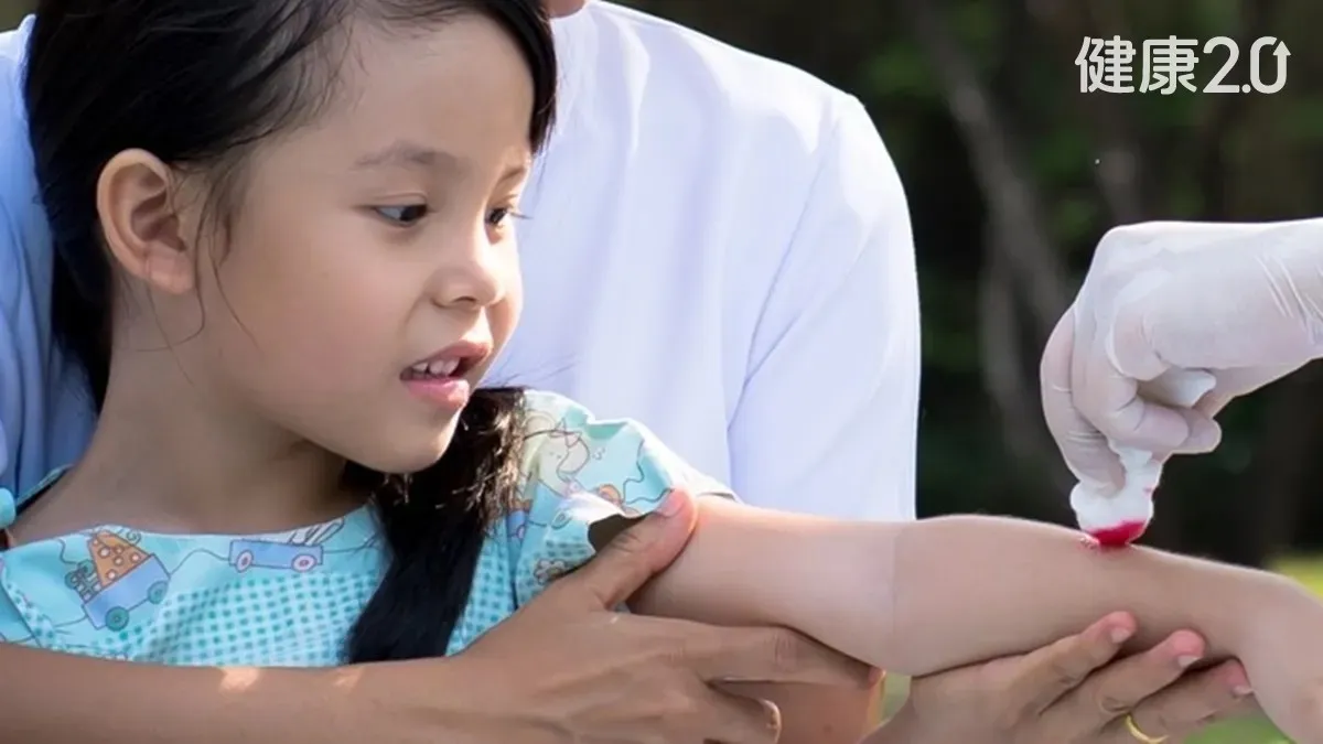 「酒精消毒」會致癌？歐盟擬列乙醇為致癌物 醫警告：感染控制恐開倒車！