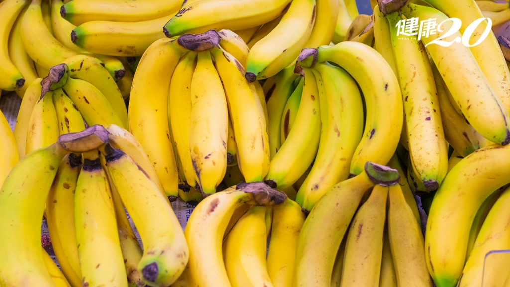 成熟香蕉不是人人能吃！營養專家教3招判斷「香蕉熟度」 這時間吃香蕉助眠效果最好