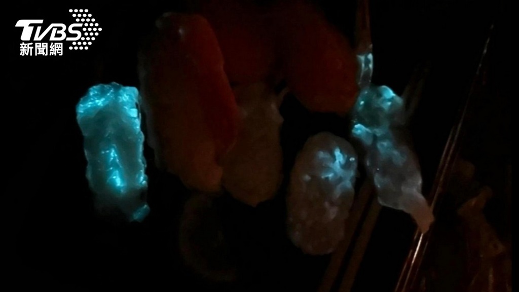 爭鮮認了「藍色螢光蝦」聲明沒加螢光劑！誤食螢光劑恐腹痛、噁心