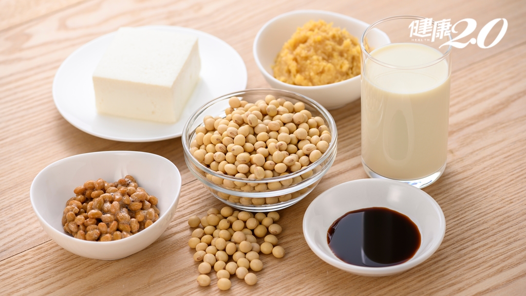 黃豆、黑豆：降血壓健康選擇！豆腐、豆漿搭配「這些食物」營養才會夠