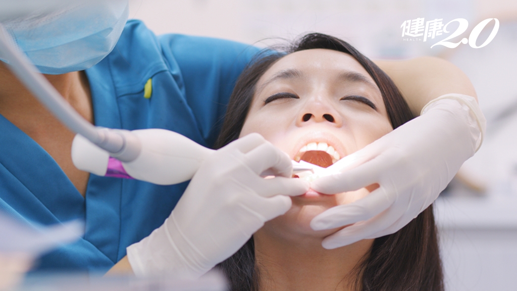 「洗牙後牙縫變大」警覺1件事！牙周細菌會不會鑽進血管跑到心臟？