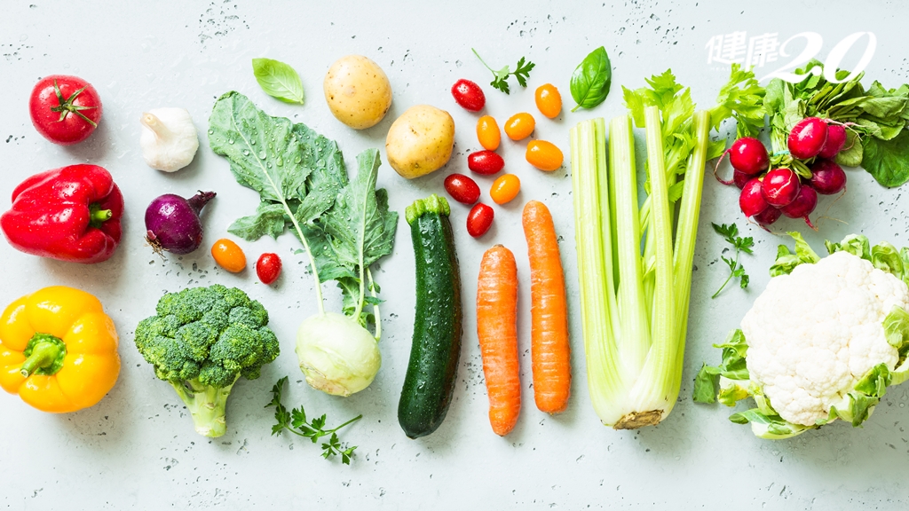 蔬菜新不新鮮不是看葉子！看「這裡」才最準 高麗菜、花椰菜、地瓜這樣挑最新鮮