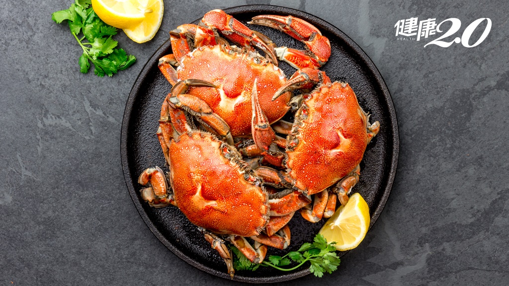 深秋吃螃蟹可配3物 減少腹瀉不適！醫指出螃蟹吃「這部位」肉多脂肪少