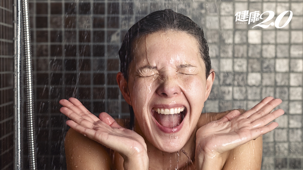 洗冷水澡提升生殖能力、燃燒脂肪！還有哪些好處？誰不適合洗冷水澡？