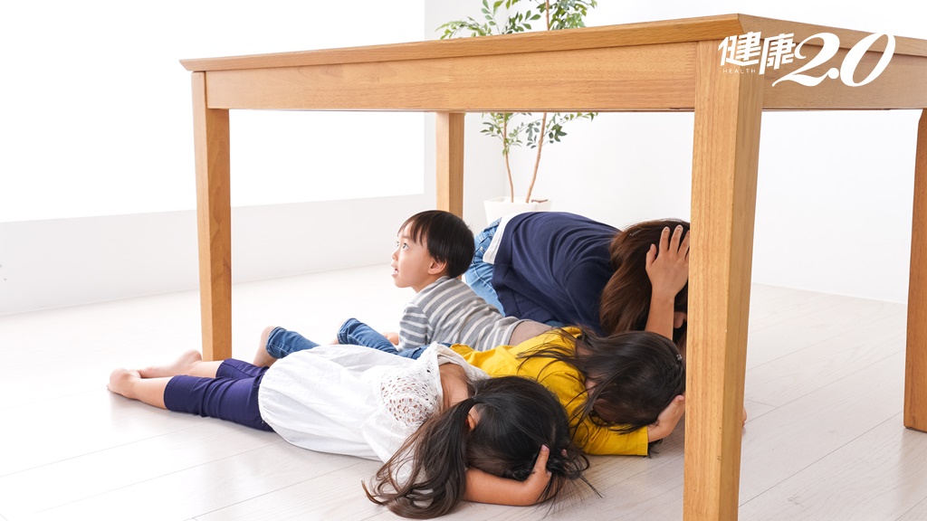 孩子在地震後���緒焦慮不安？心理師教3步驟重建安全感 學習保護自己
