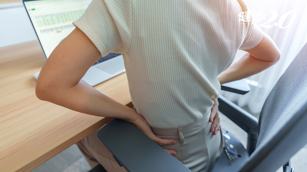 女性更易受害！上班久坐屁股痛 1簡單運動防梨狀肌症候群