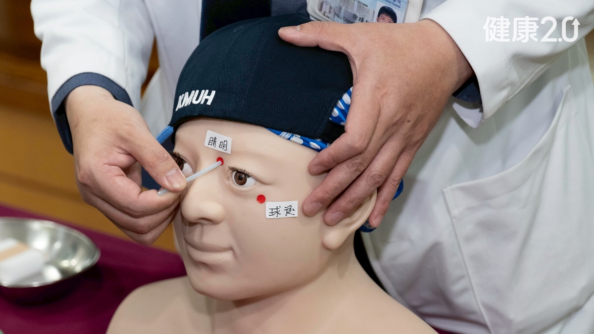 男一覺醒來看東西1個變2個！刺「這種針」視覺恢復正常