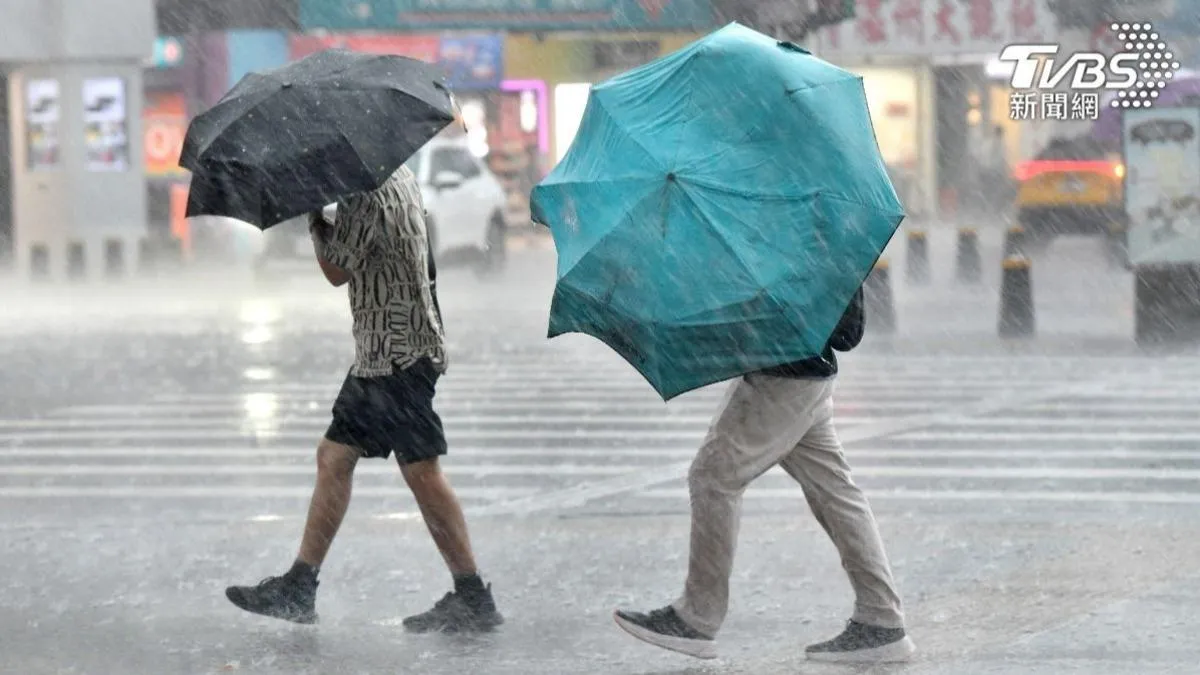 天氣/準颱風「風神」即將形成!最新路徑曝光 4地區慎防大雨降臨
