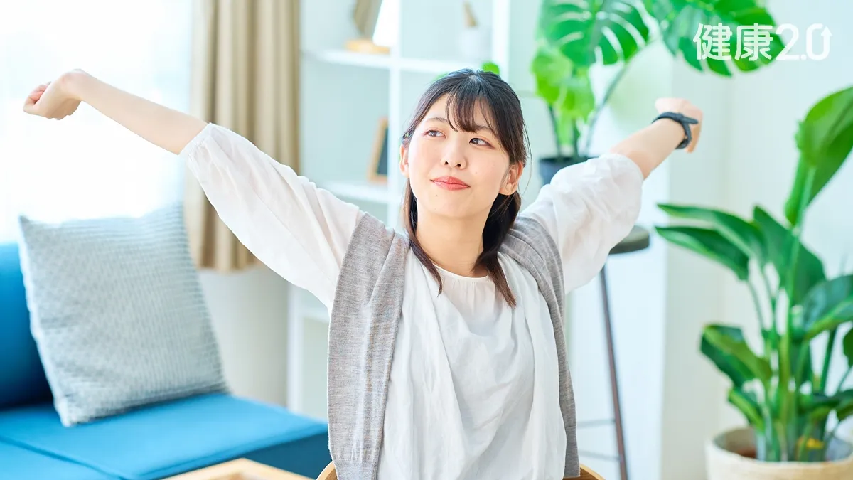 焦慮、胸悶、睡不著?一個簡單動作 全身都放鬆了