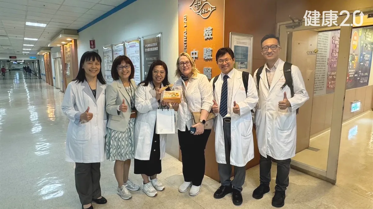 抽血、驗尿更安全了!全球醫學科學主席訪台,長庚獲「國家品質獎」的醫學教育革命