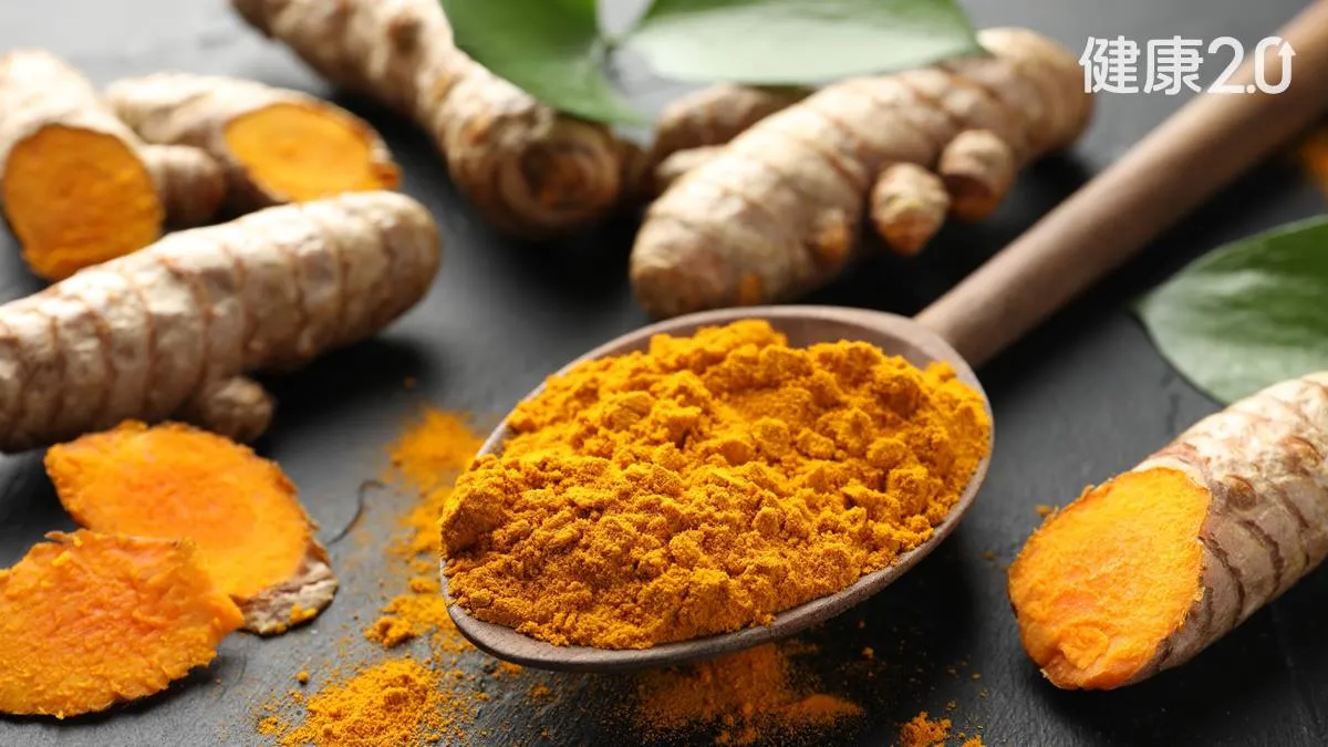 每天都在吃薑黃？他吃錯竟胃發炎！專家揭3禁忌族群與每日攝取量